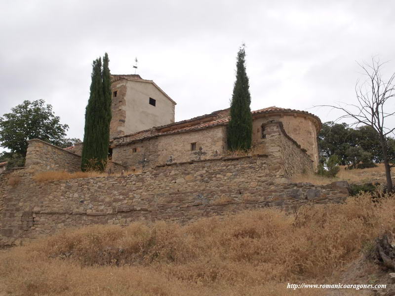 VISTA SUR DE TEMPLO Y CEMENTERIO